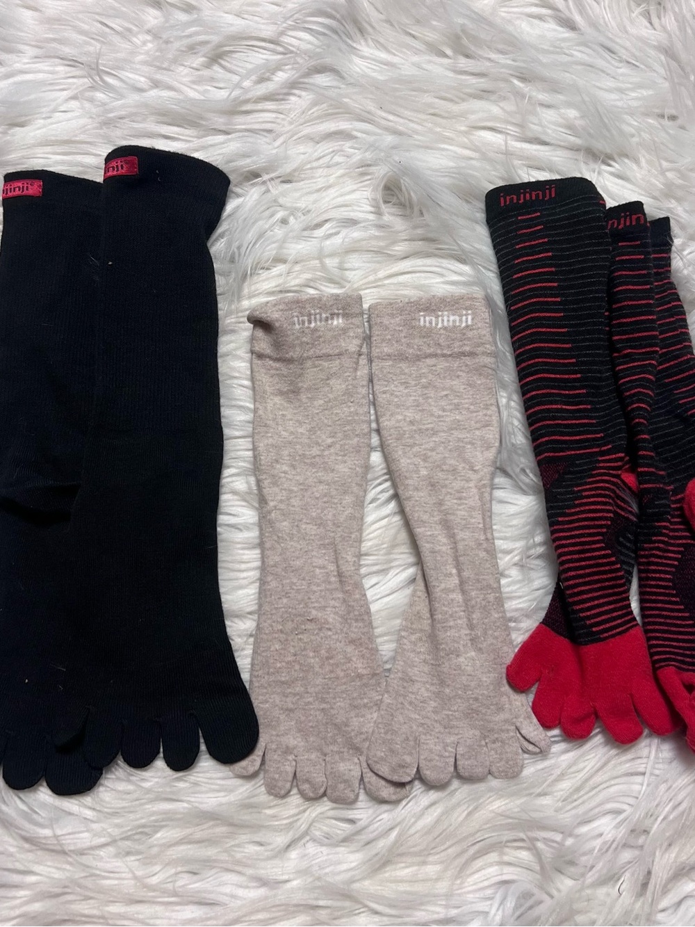 Injinji Men's Toe Socks 3-Pack - Black, Gray, Black/Red